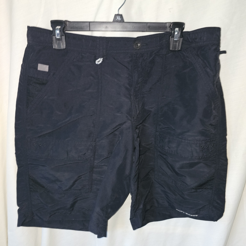 Columbia Men's Black Athletic Cargo Shorts